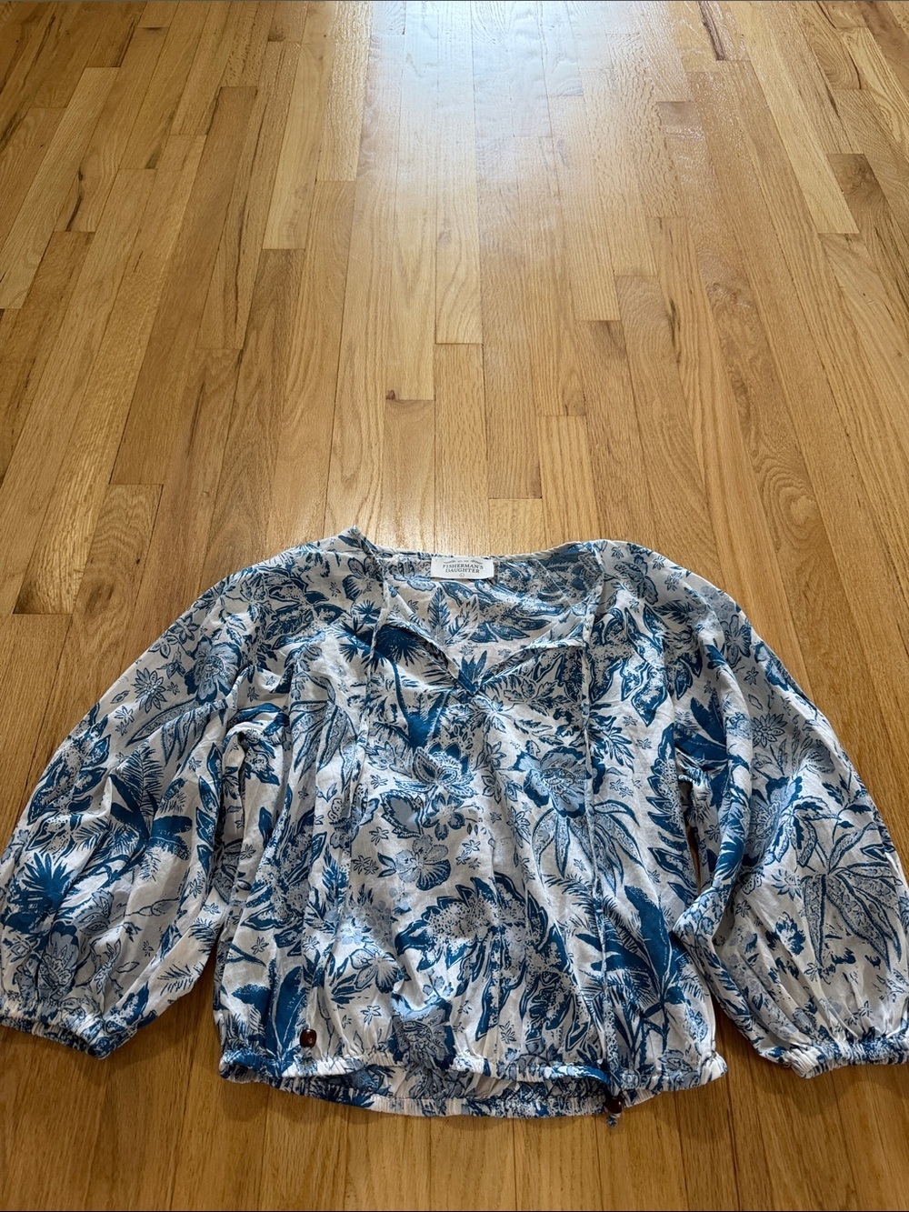 Fisherman's Daughter Blue Palm Cotton Cropped Blouse Sz L